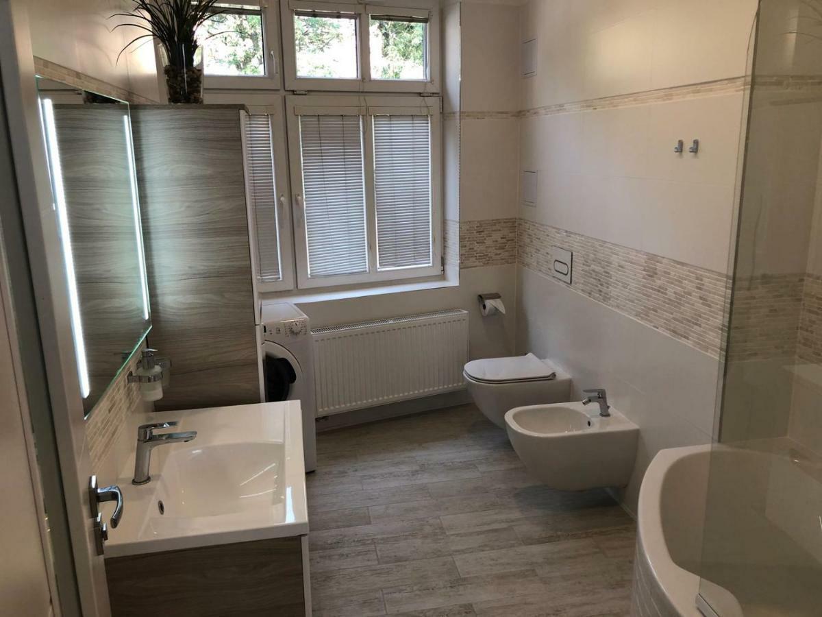 Luxusni Apartman Primo V Centru U Hotelu Thermal Karlsbad Eksteriør billede