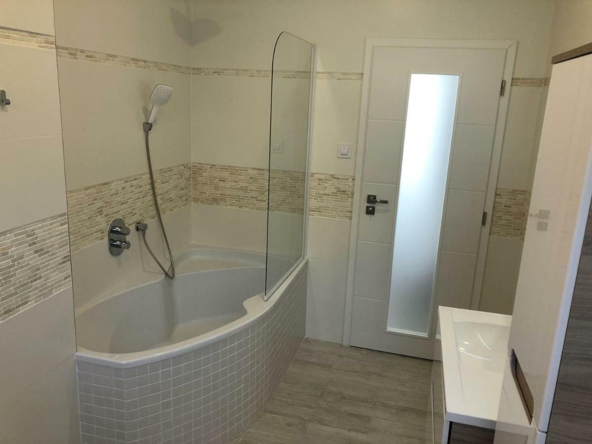 Luxusni Apartman Primo V Centru U Hotelu Thermal Karlsbad Eksteriør billede
